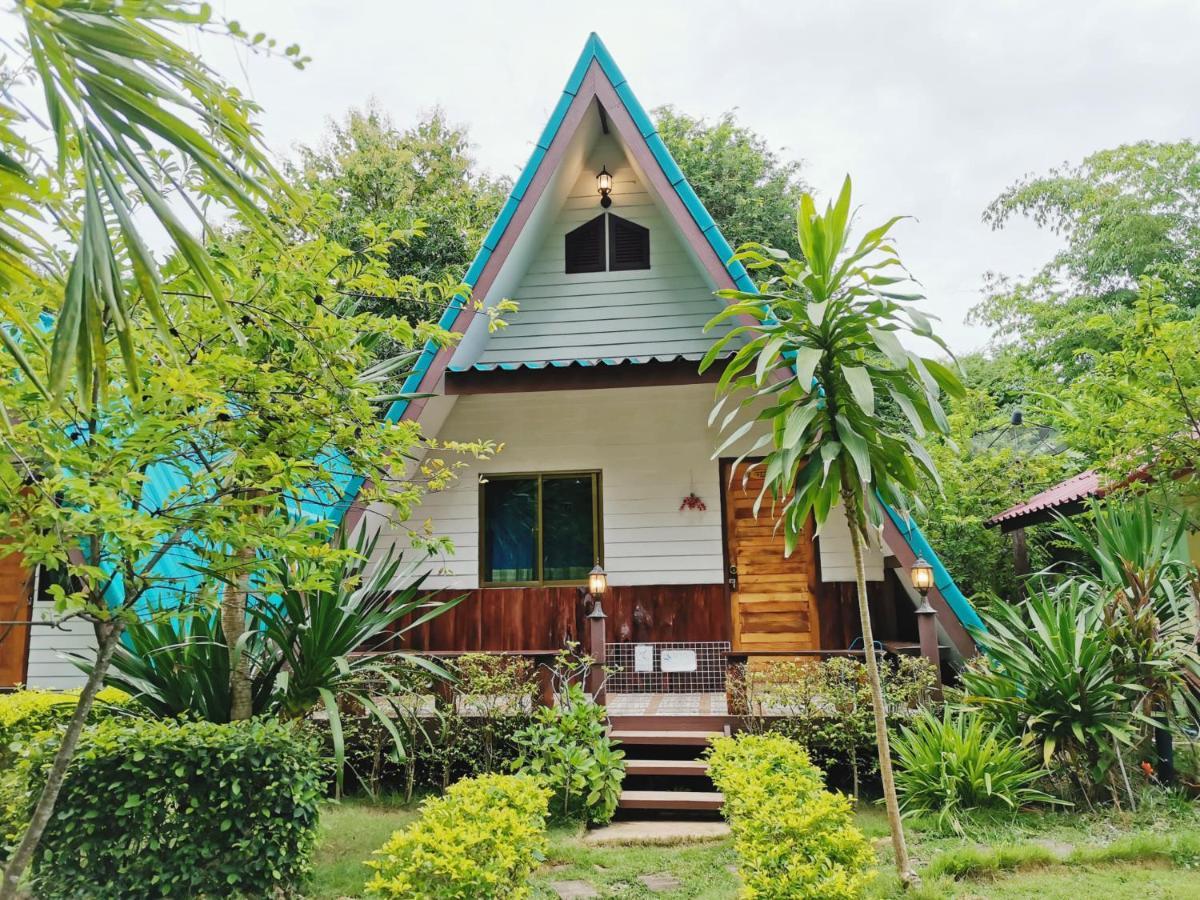 Star View Garden Villa Sai Yok Luaran gambar