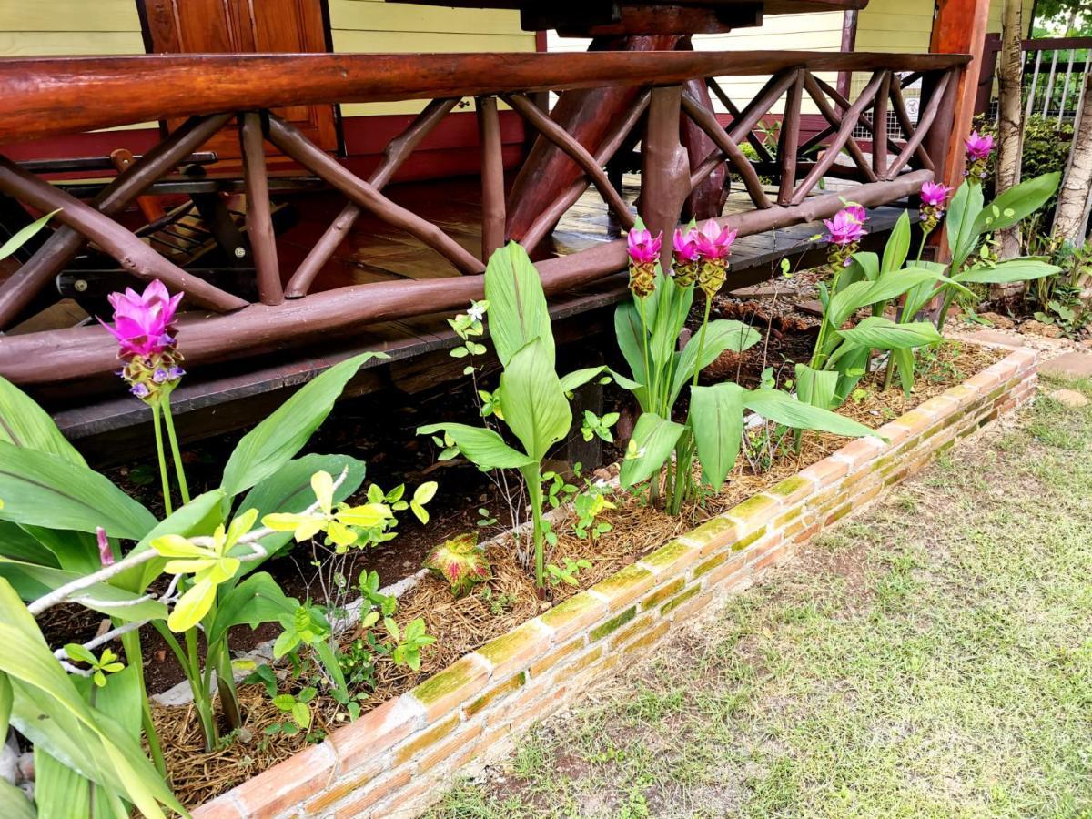 Star View Garden Villa Sai Yok Luaran gambar